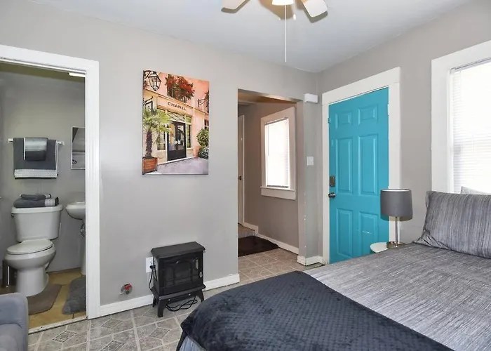Holiday home Cherry St Little House* Shop*dine* Rt 66*expo Center*bok*downtown *